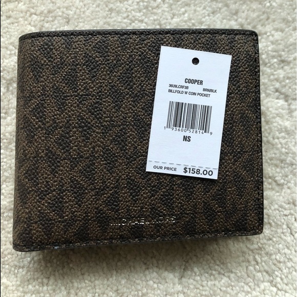 Michael Kors Cooper Wallet - Picture 5 of 5